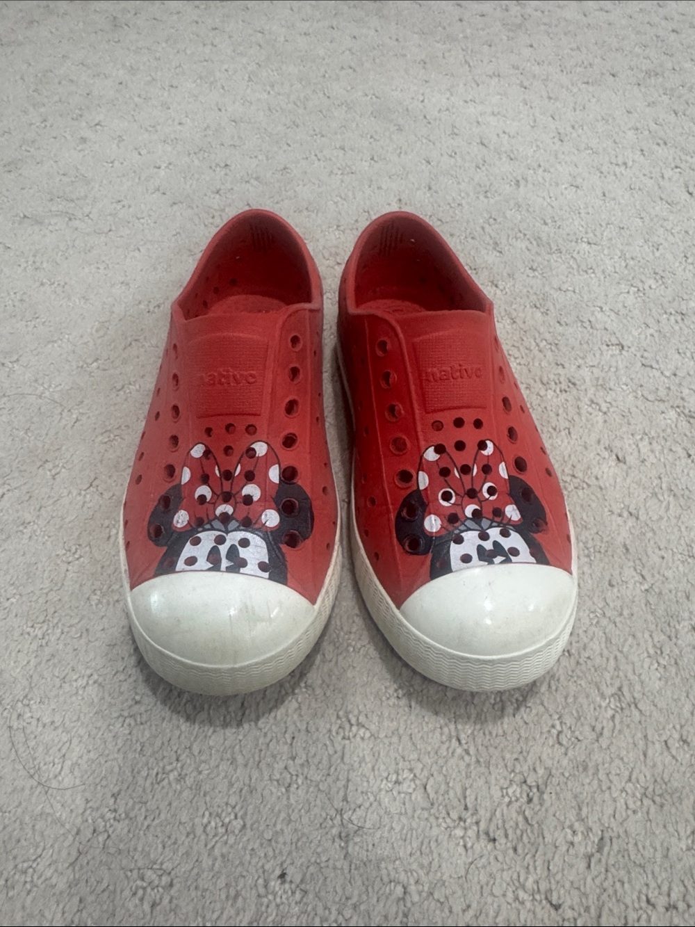 Native Kids Red Minnie Mouse Slip-On Sneakers